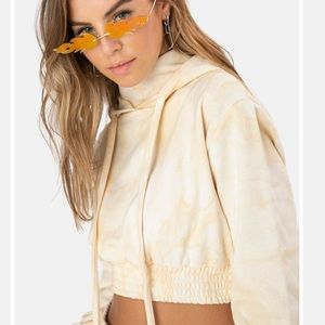 Adika set: cropped sweatshirt and sweatpants set